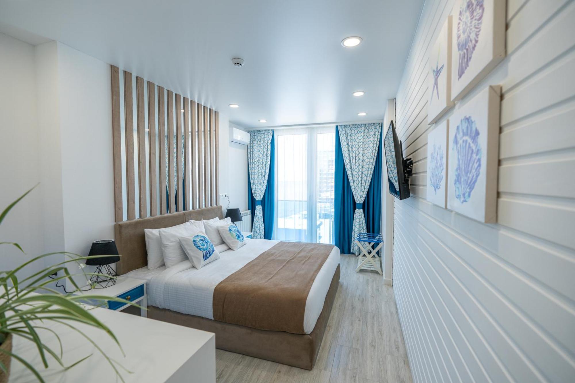 Seagull Beachfront Boutique Hotel バトゥーミ 部屋 写真