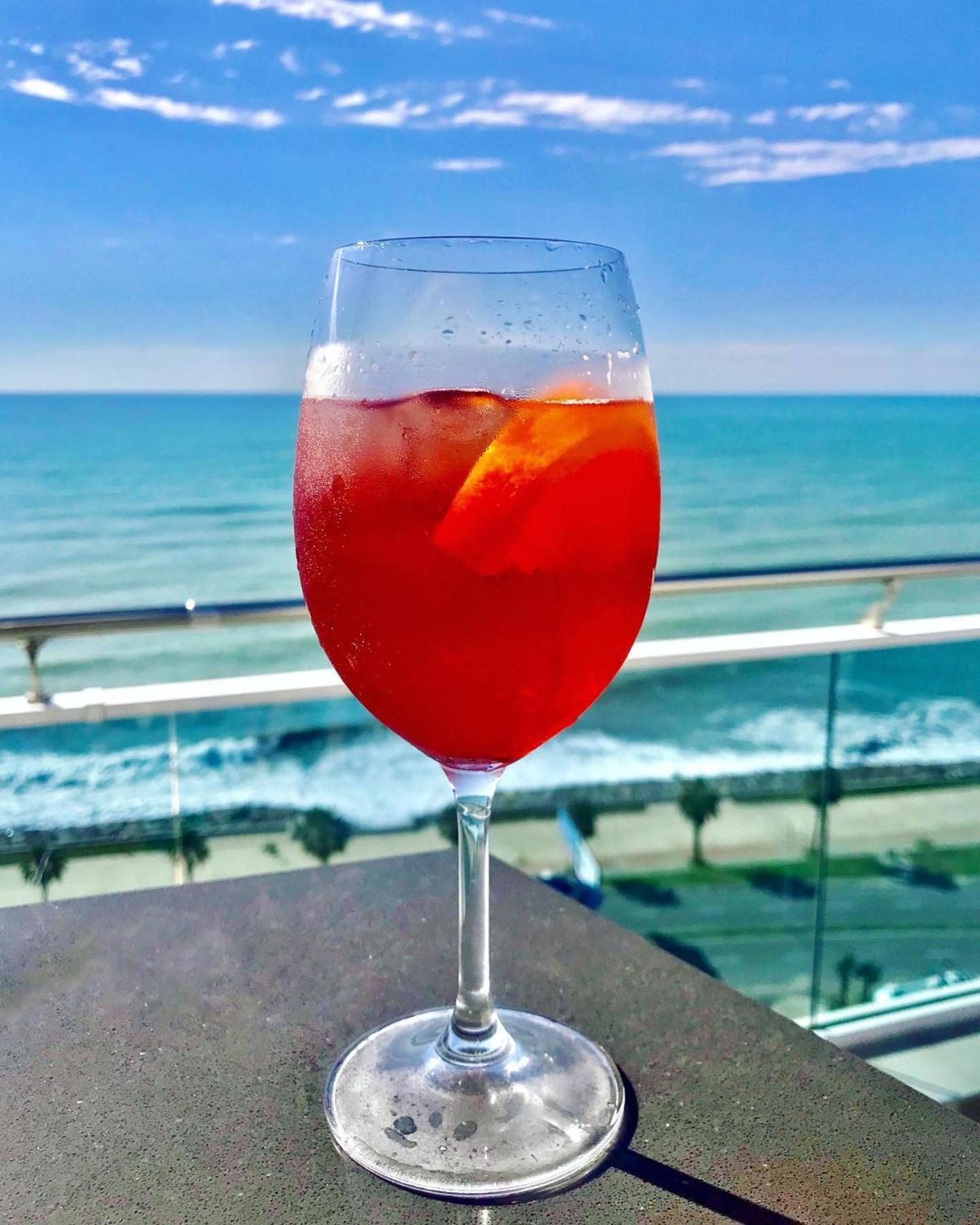 Seagull Beachfront Boutique Hotel バトゥーミ エクステリア 写真