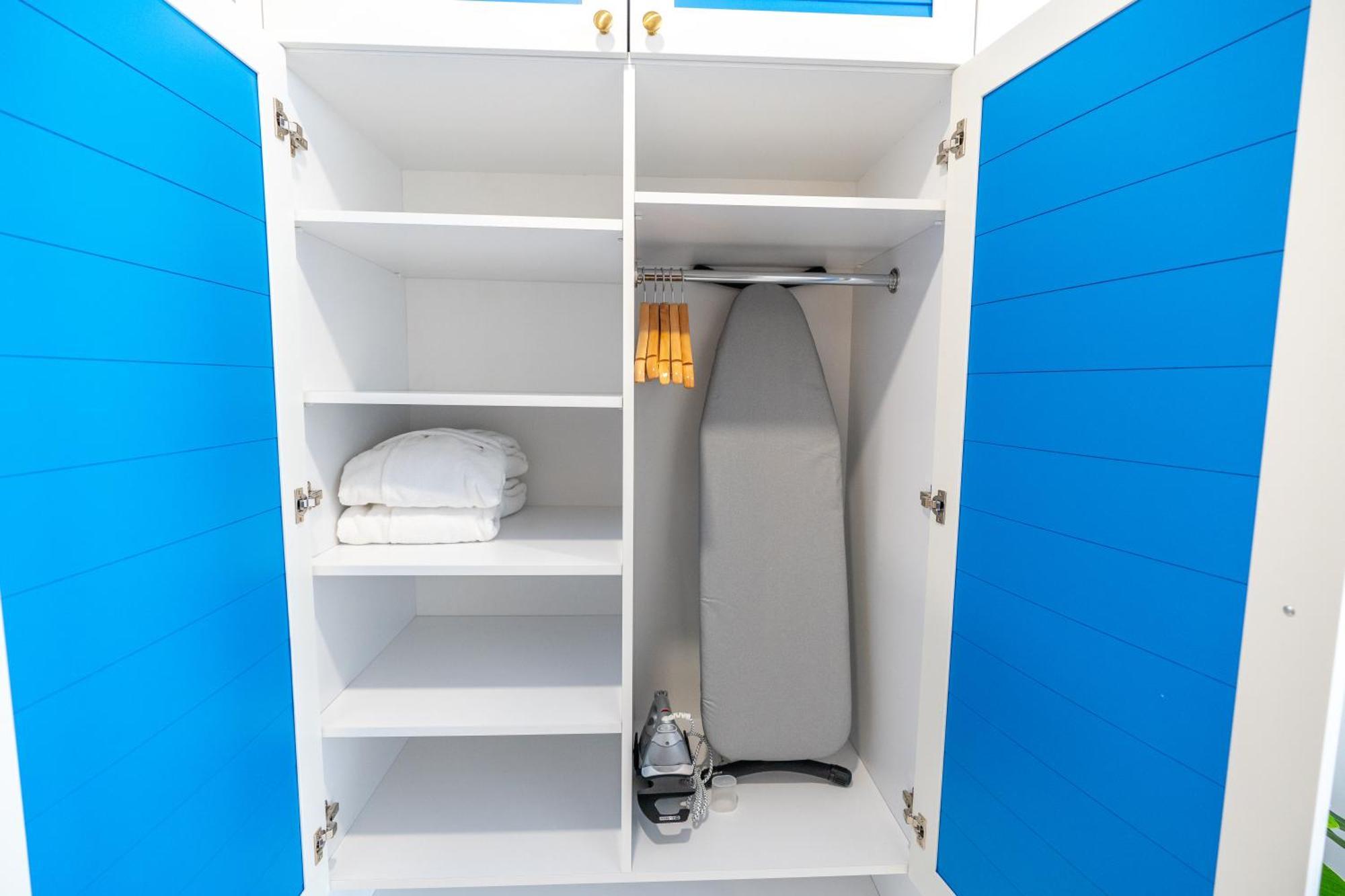 Seagull Beachfront Boutique Hotel バトゥーミ 部屋 写真