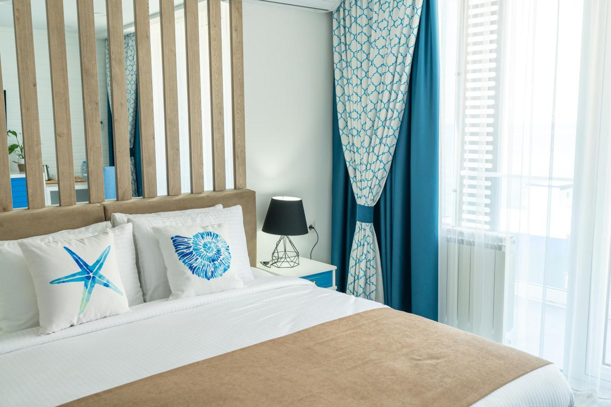 Seagull Beachfront Boutique Hotel バトゥーミ 部屋 写真
