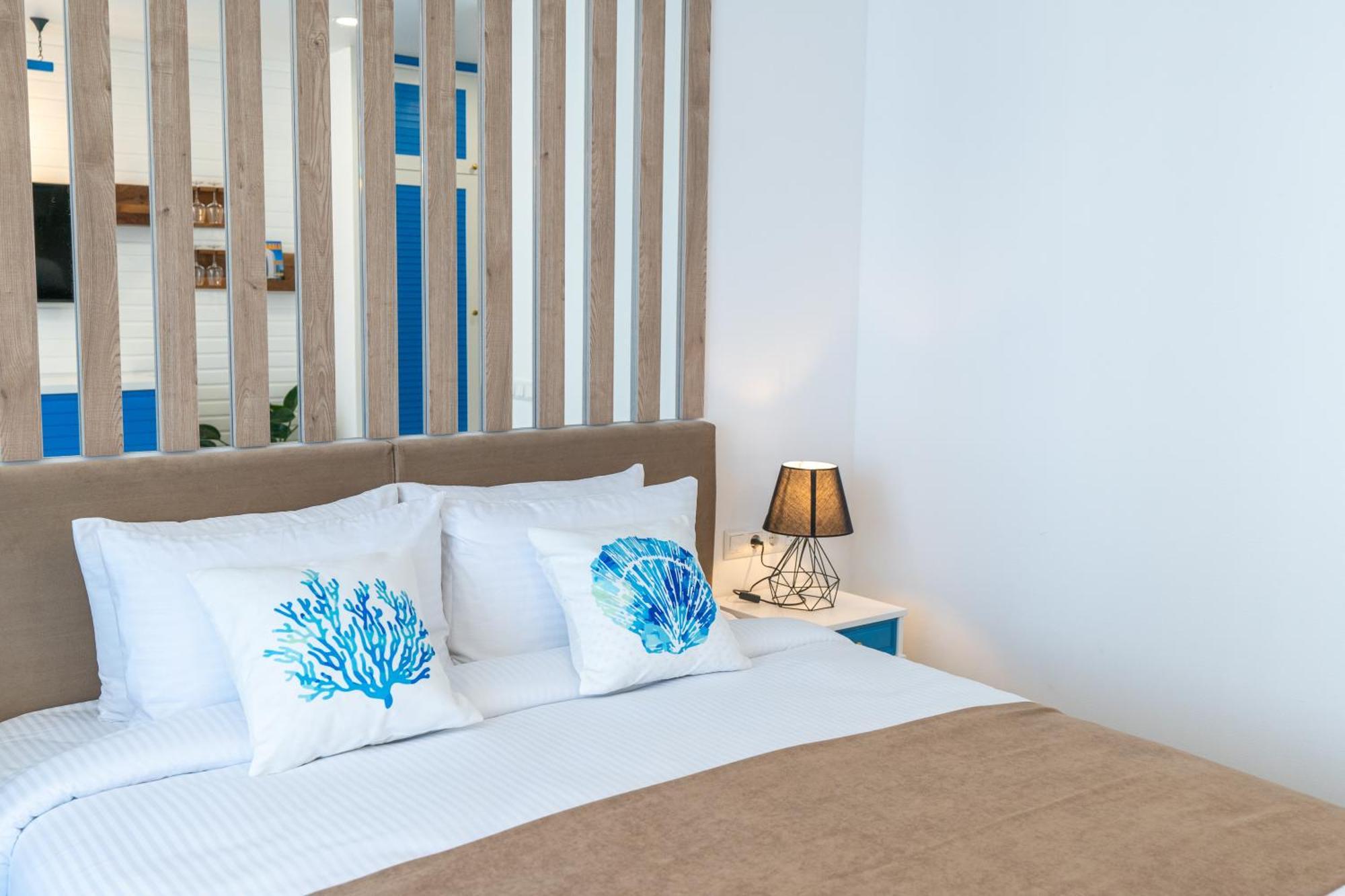 Seagull Beachfront Boutique Hotel バトゥーミ 部屋 写真